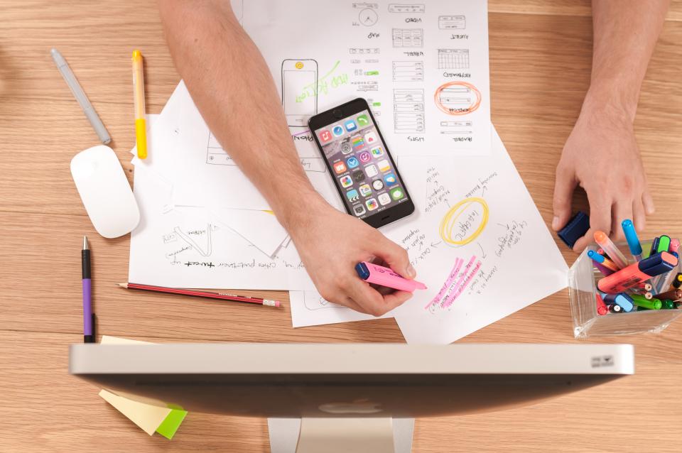 tareas administrativas y comerciales